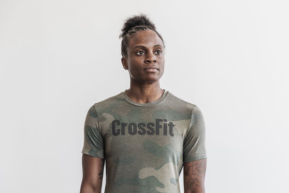 NOBULL Women's Crossfit® Tee - Army Green Camo - Ireland (4210UCPRQ)